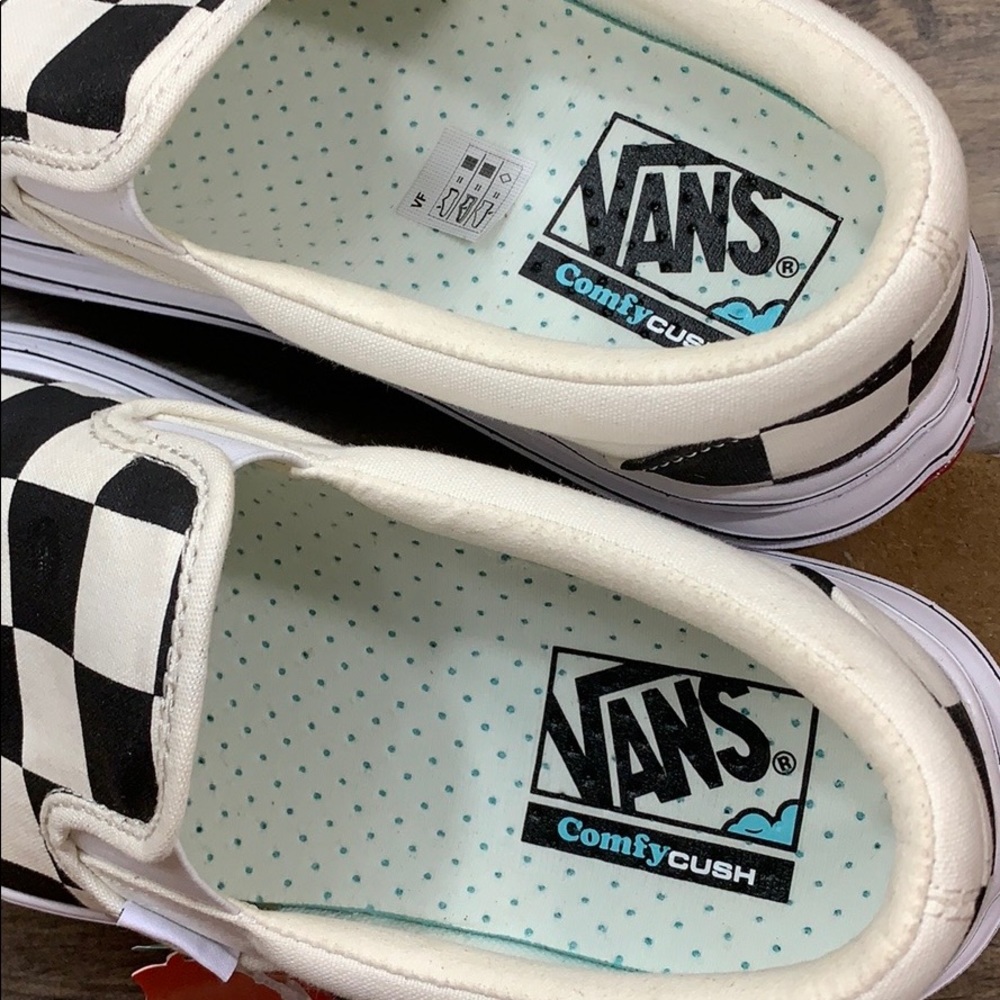 BIG CLASSICS CHECKER SUPER COMFYCUSH SLIP-ON WMNS - Picture 6 of 16
